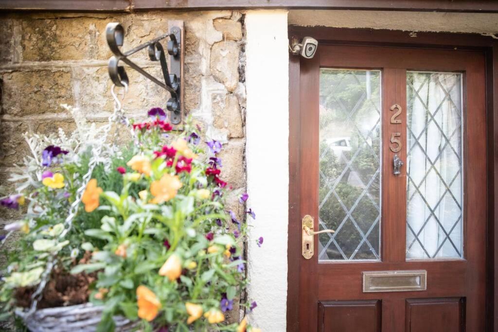 Clay Well Cottage Huddersfield Exterior photo